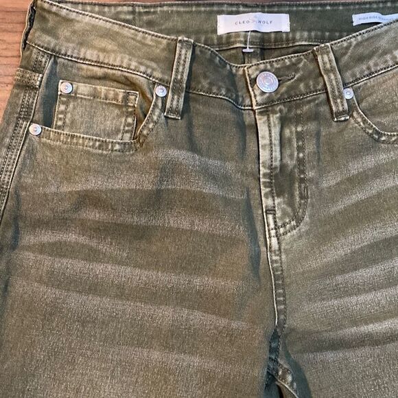 Cleo + Wolf Women’s High Rise Straight Leg Jeans - Picture 3 of 9